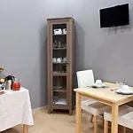 לינה וארוחת בוקר Opera 4*
