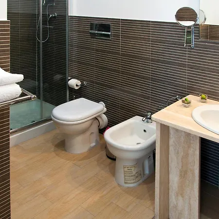 Nocleg ze śniadaniem Opera 4*