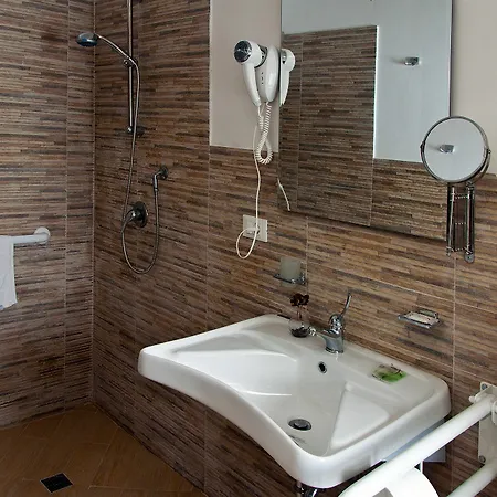 오페라 B&B 3*