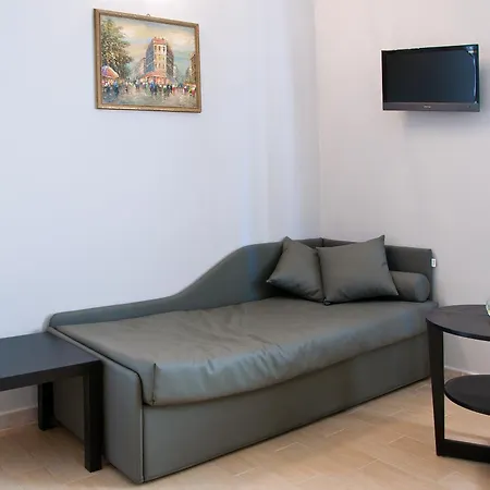 Opera Bed & Breakfast 4*