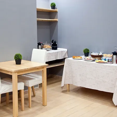 Opera Bed & Breakfast