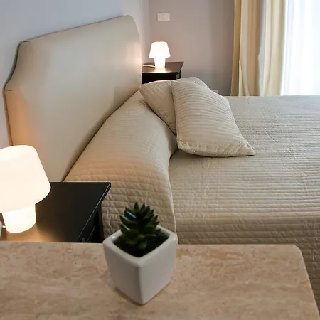 Bed & Breakfast Opera 4*